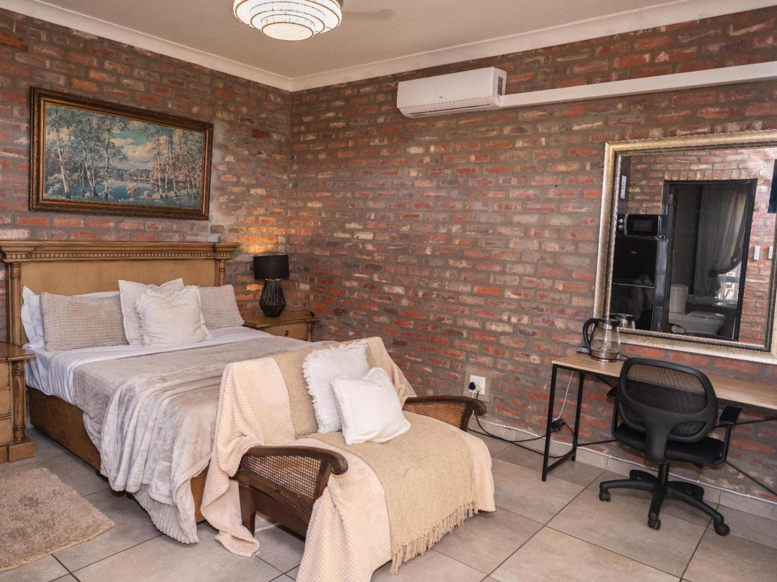 Aloe Guesthouse Клерксдорп Номер фото